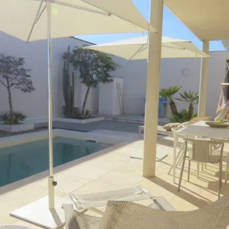 Vila De Luxe Avec Piscine Chauffee Privee, Face Mer, Pour 8 Pers. A - Fr-1-529-45 *